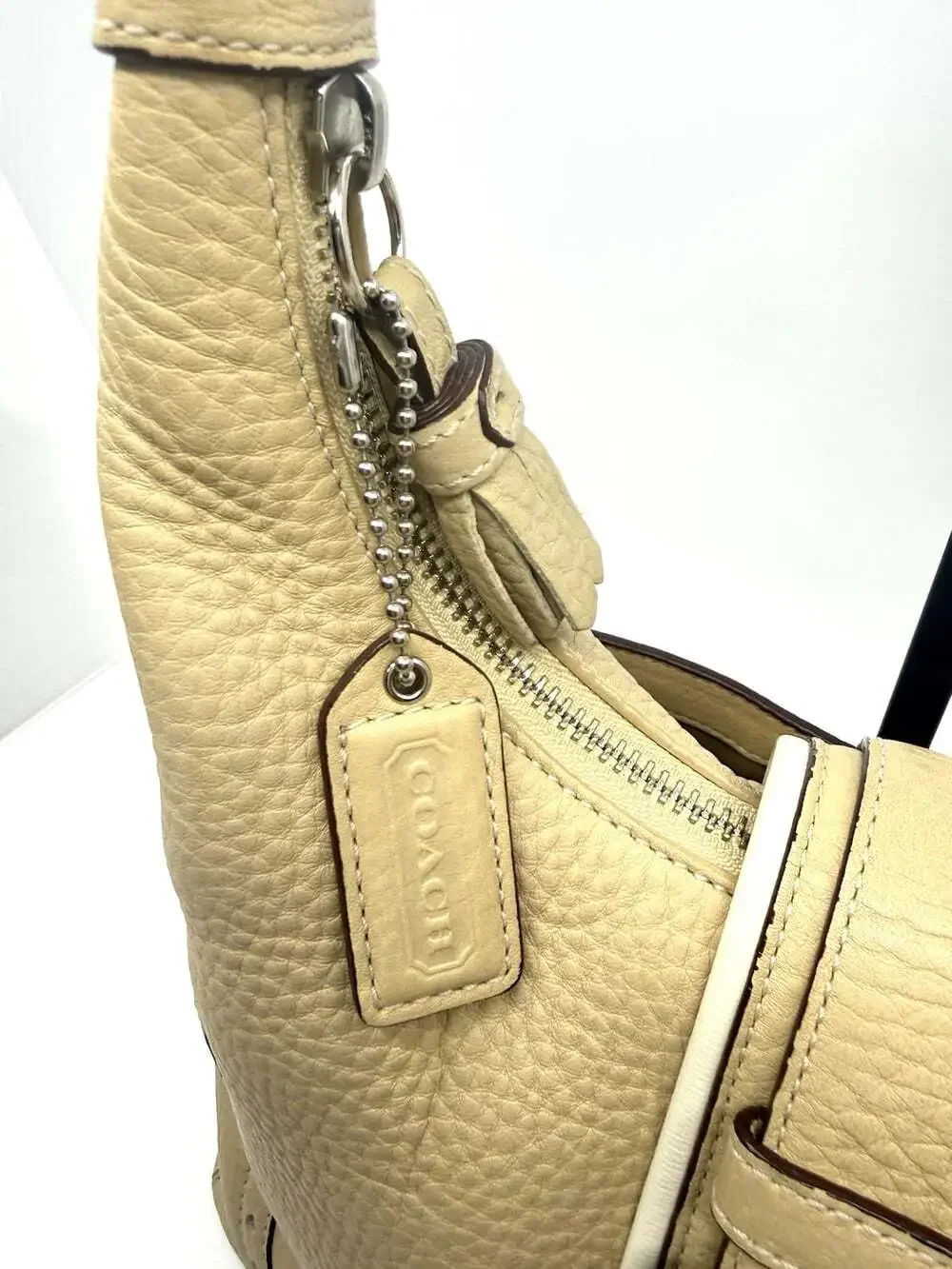 VTG 2005 Coach Hamptons Buckle Hobo 5054 RARE Ivory Pebbled Leather Y2K PRISTINE